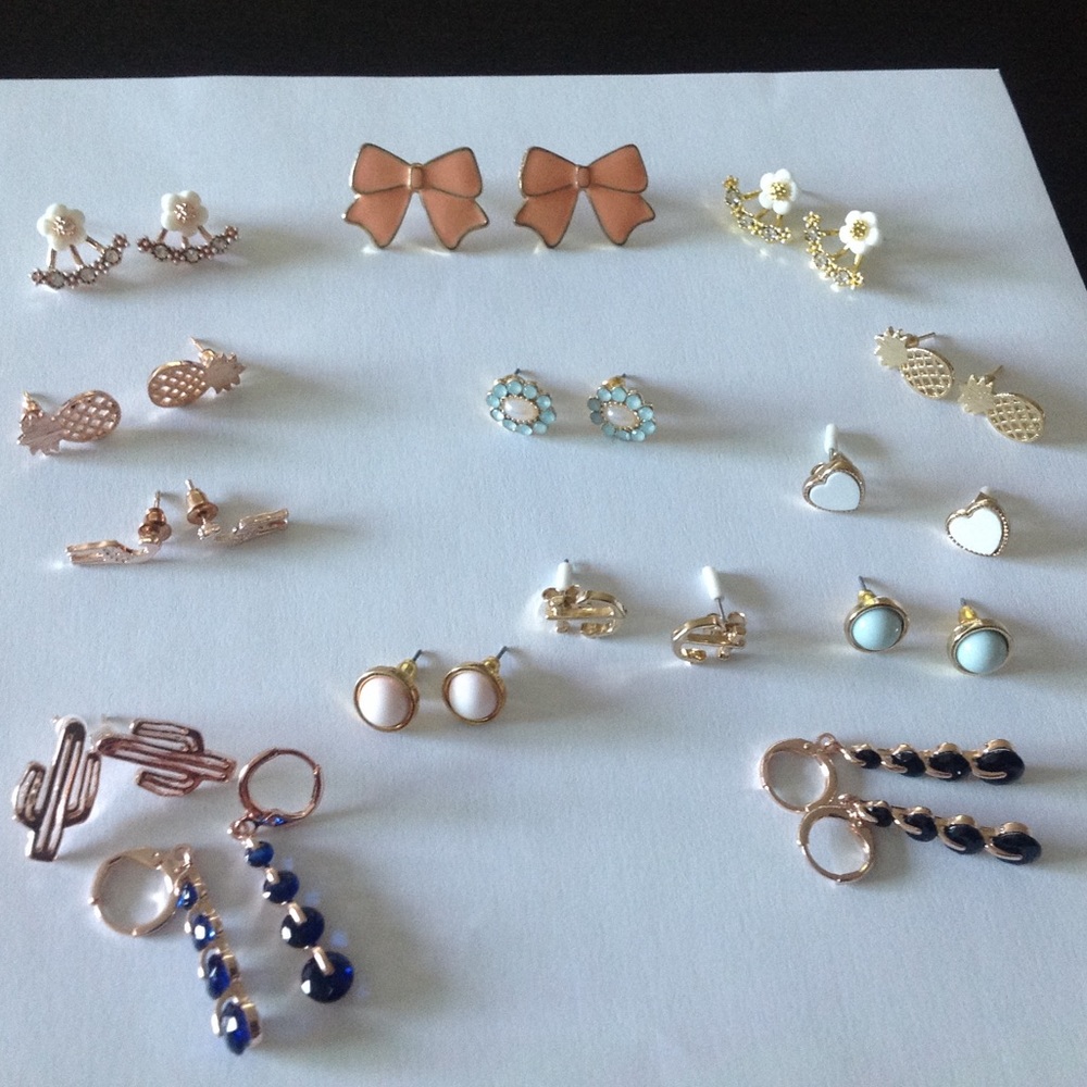 $5 each pair new earrings when bundled